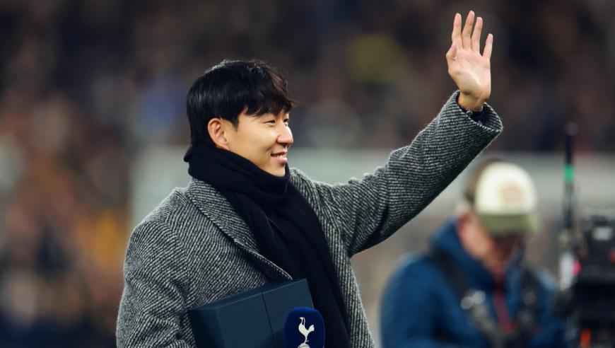 把归来观赛的孙兴慜都看笑了！回看欧冠史诗级乌龙，热刺3-0布拉格