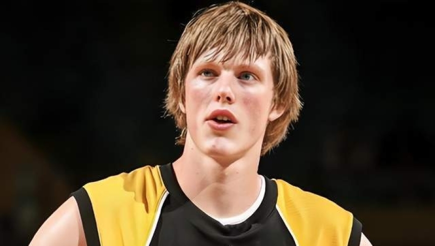 千万富豪！37岁杜克传奇被斩杀？流落街头？