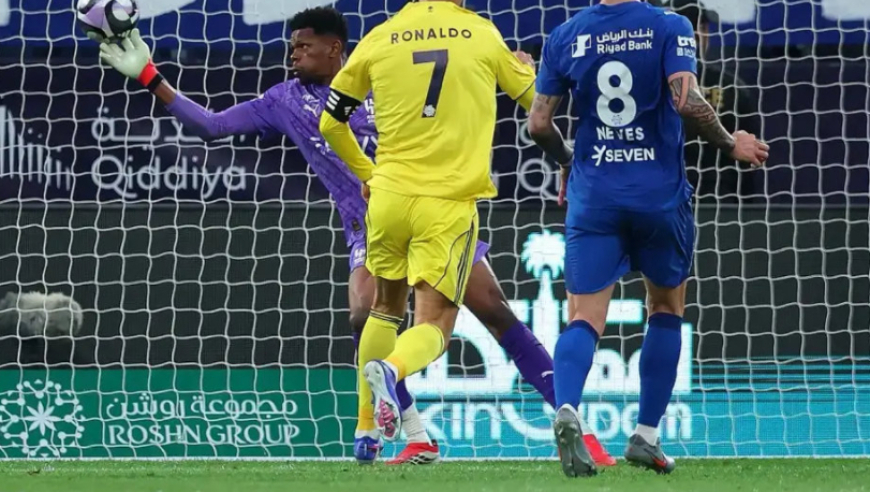 小因扎吉神了：疯狂19连胜，C罗争冠形势恶化：3连败太耻辱