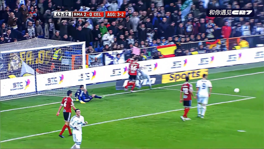 足坛最强左边锋？巅峰C罗用世界波完成帽子戏法，诠释绿茵场上真正的一己之力｜体坛记忆