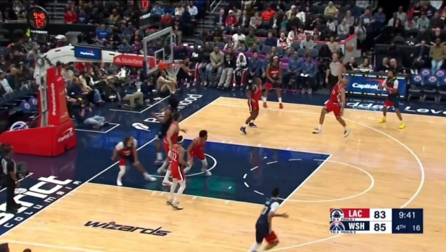 刺激！快船vs奇才决胜时刻：哈登关键突破+罚球杀死比赛