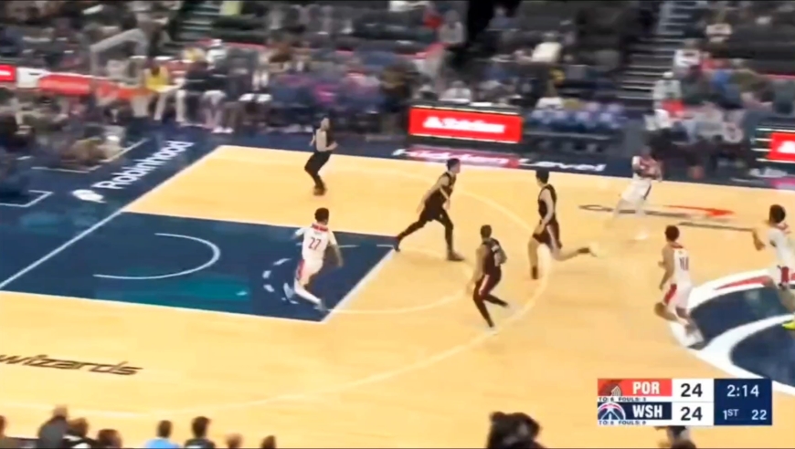 这个解说太激情了!回顾杨瀚森对阵奇才拿下6分5篮板表现