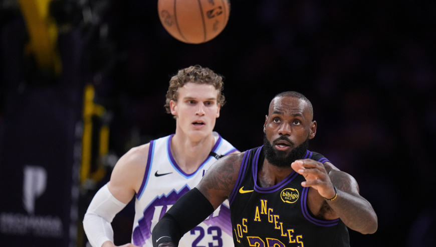 完全体湖人有多强？下半场两次攻击波从落后5分再到反超19分全过程