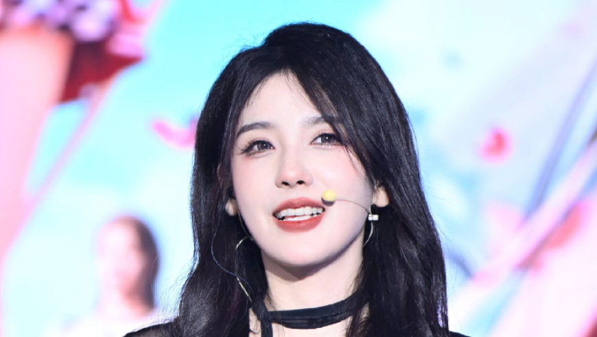 Rita透露回老家的遭遇，开直播意外曝光地址，出门被陌生人尾随