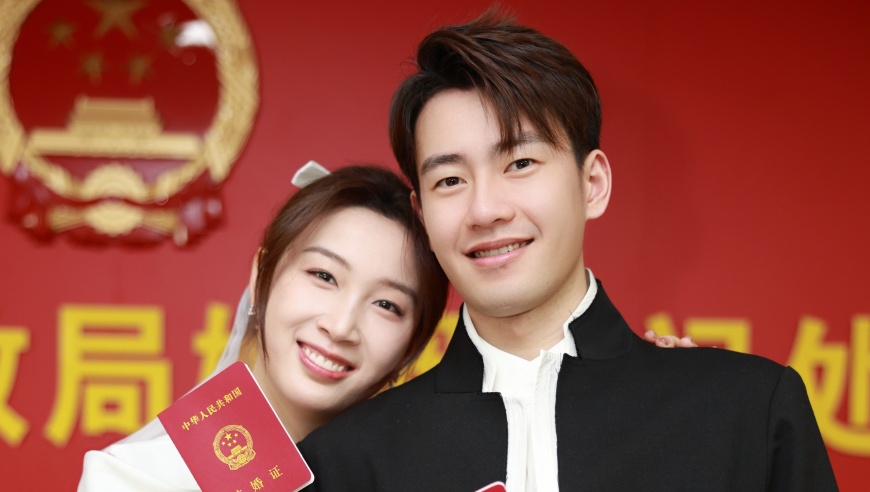 恭喜！中国女乒26岁美女冠军结婚：嫁给国羽奥运亚军，郎才女貌好般配