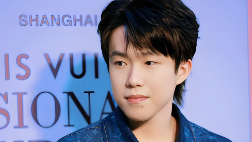 体坛记忆｜国乒内部演唱会大揭秘！周雨跑调跑到姥姥家，王楚钦烟嗓奋力救场