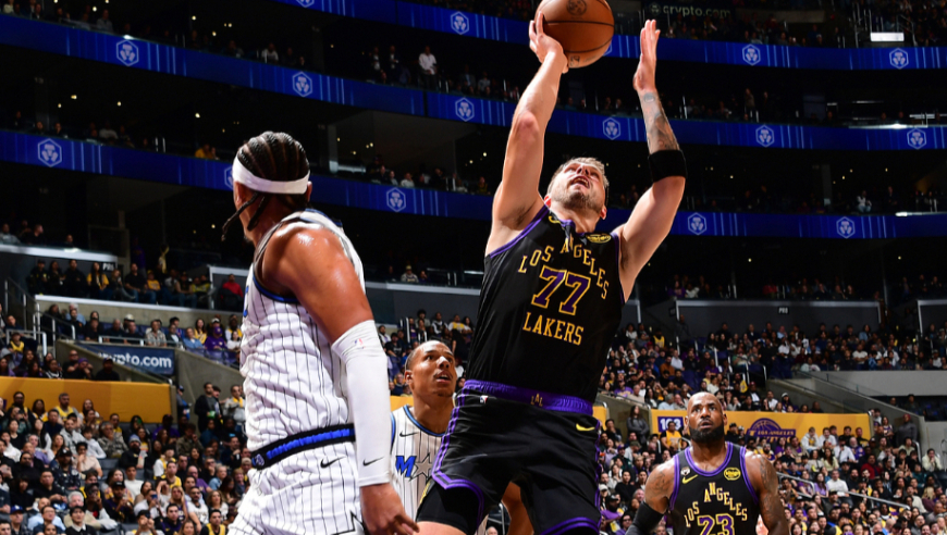 数据大于贡献？东契奇vs魔术22分15助攻集锦：绝杀球甩锅詹姆斯