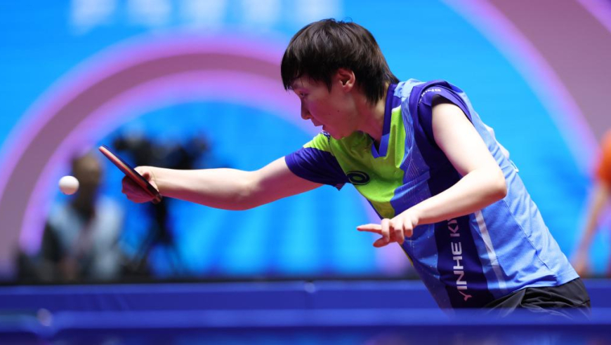 史诗级逆转！王曼昱2-8落后狂追8分逆转先得金牌点 全场沸腾