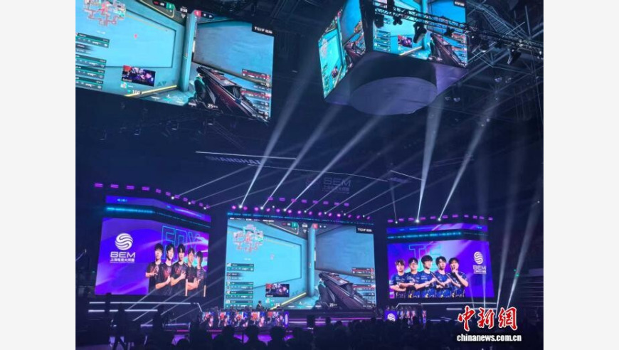 2025上海电竞大师赛开赛 中外顶级选手上演“巅峰对决”