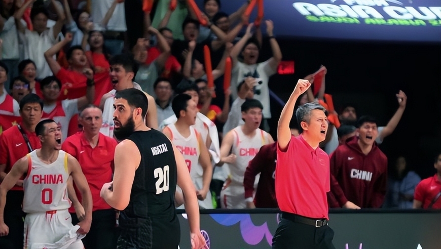 中国男篮世预赛冲击两连胜！郭士强率队除夕疯狂苦练，还有7人要被淘汰？