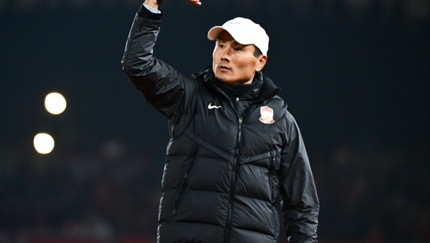 邵佳一酝酿国足大调整，伊万3大爱将或遭弃用，3大失意国脚要上位