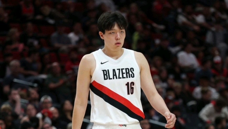 进步太明显！杨瀚森战公牛首节登场 得分篮板助攻都集齐了