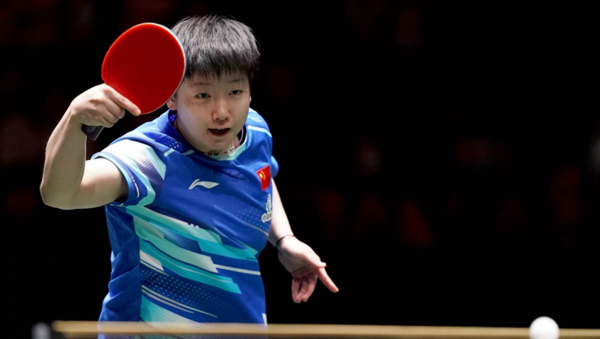 孙颖莎发球有没有擦网？德国女将对鹰眼大为不满 小魔王一举动征服全场