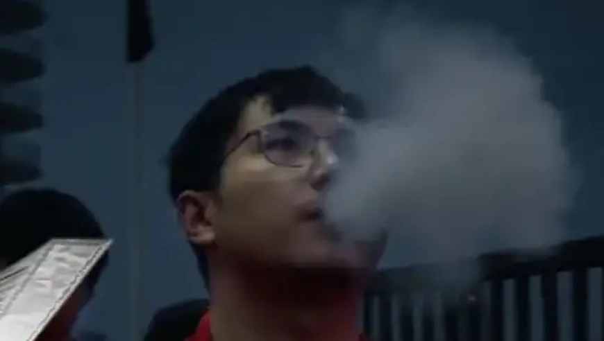 忍住，我把思念忍住