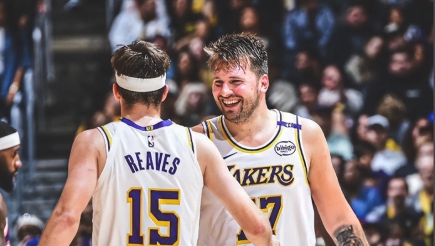 11+5+12！老詹复出就刷新纪录，三大原因解释，为何选择今天首秀