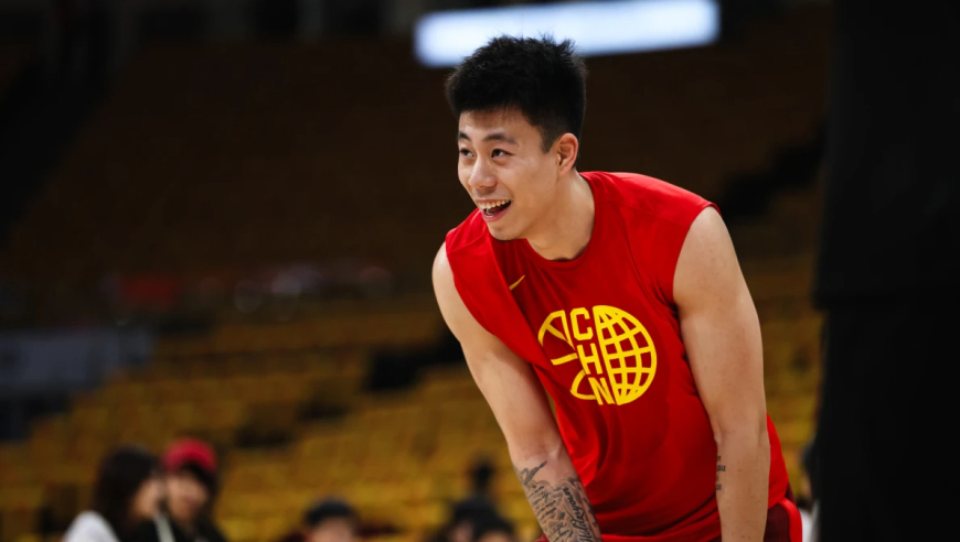 丢绝平三分！张镇麟20+7集锦：末节关键连轰8分险大逆转韩国