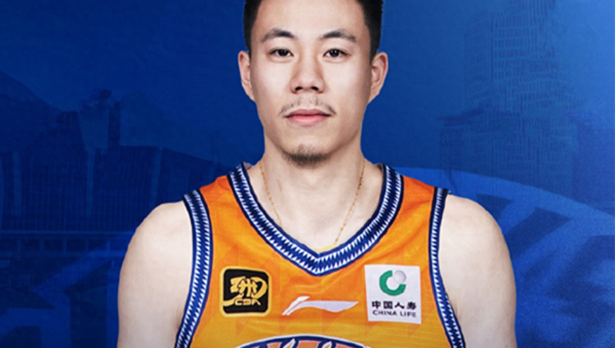 又是7分、意义却不同！张镇麟3分钟大爆发，完美证明攻守价值