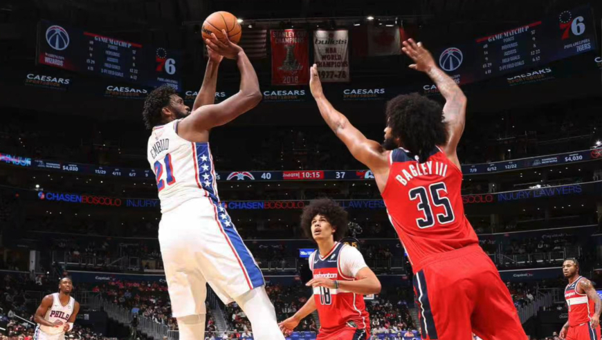 还能忍多久！恩比德25+7+5集锦 关键时刻依然坐穿板凳