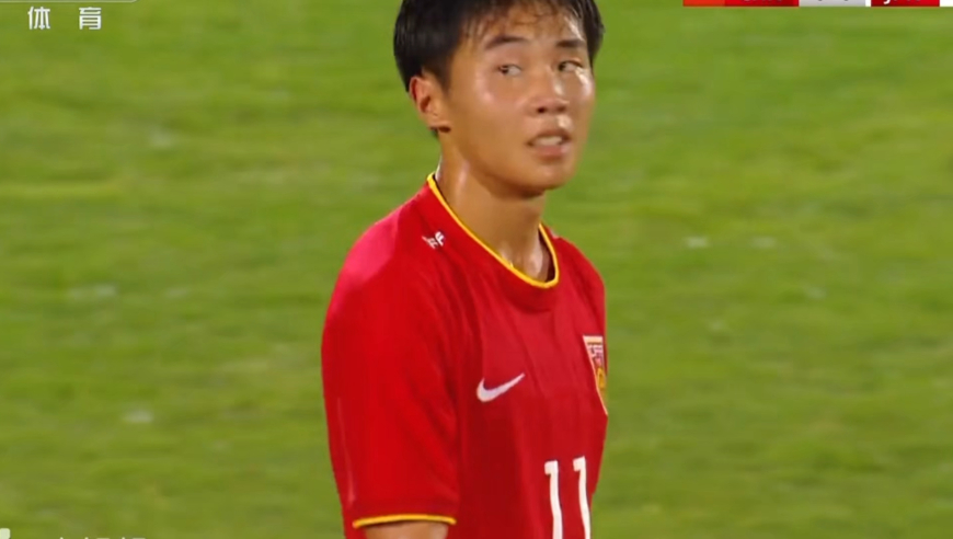 U16国足空门不进！日本后场送大礼，帅惟浩抢断单刀过门将打飞