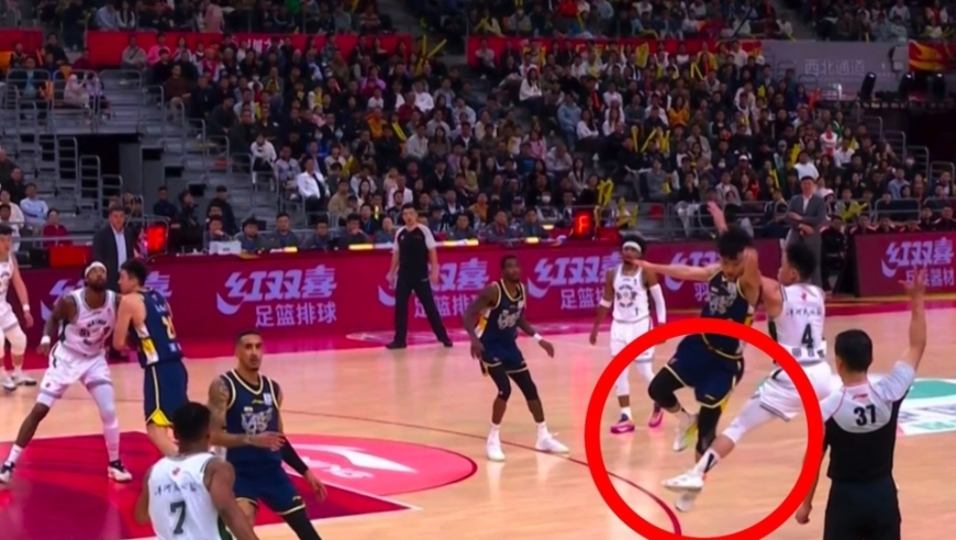 广东宏远揭幕战意外，徐杰直接送去医院，伤情更新，请注意杜锋！