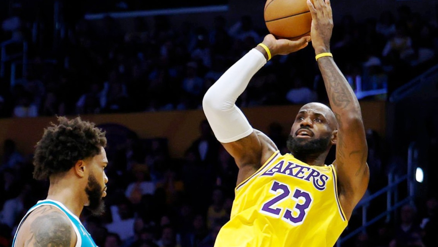 41岁詹姆斯燃尽了！轰29分9板6助2断1帽仍落败：连续7场20+分