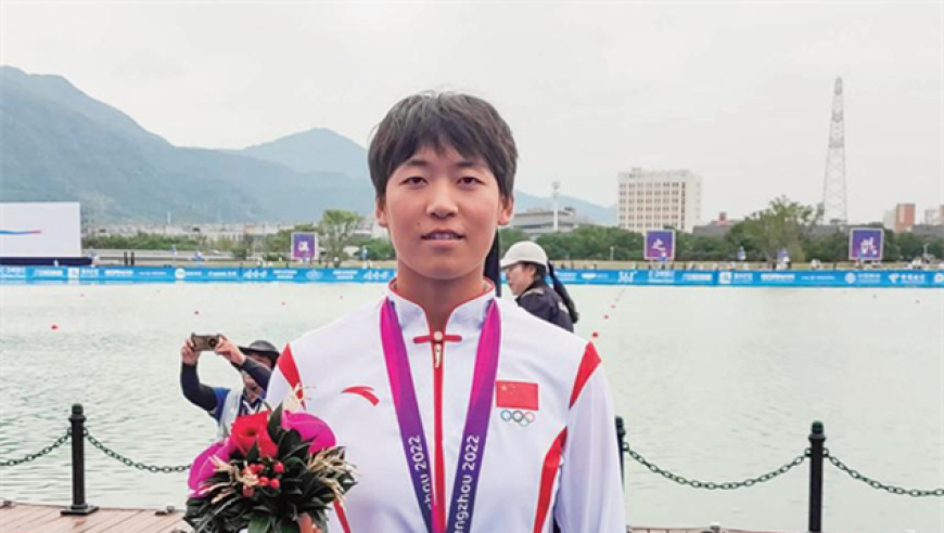 亚运3金王举报领导贪污受贿！被勒索15万奖金，屡遭体罚+下跪辱骂