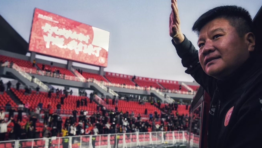 李金羽力挺奥拉罗尤、米卢：国足主帅须有阅历，经历5万人大场面