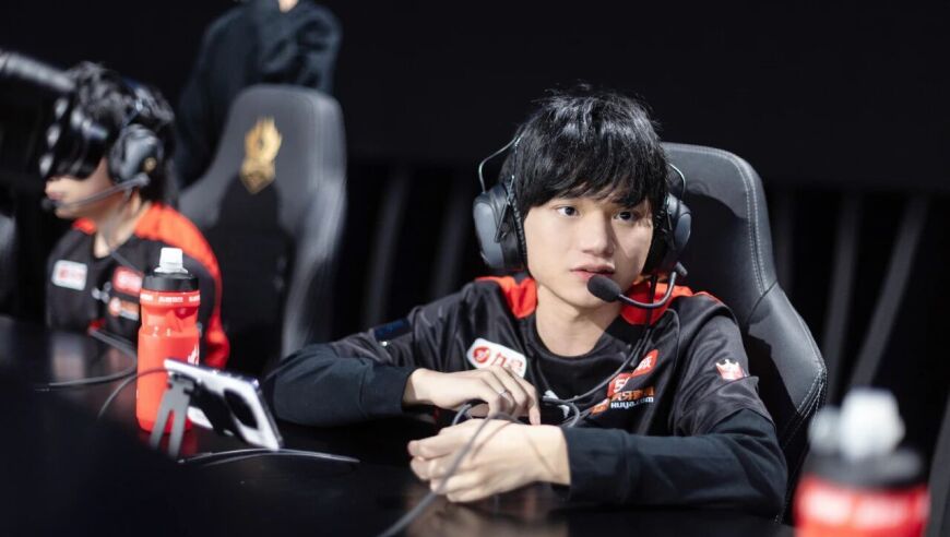 久哲还是做不到吗？AG巅峰对决惊险淘汰RNG锁定八强，网友：别打洲了，太吓了人！