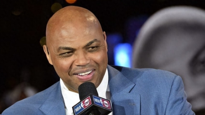 巴克利：NBA只有4个人真正影响了全世界，詹姆斯还不够资格