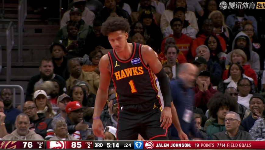 锁定五佳球！杰伦约翰逊持球突破直接完成单臂霸王劈扣