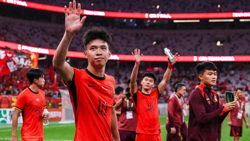 CCTV5直播有变！国足今晚迎战伊拉克，对手突发内讧仅20人到场