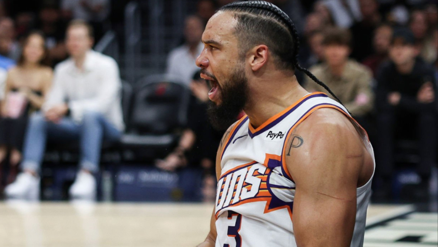 最后2分27秒神剧情：狄龙恶犯嘴哥笑了 阿德巴约鲍威尔连中三分