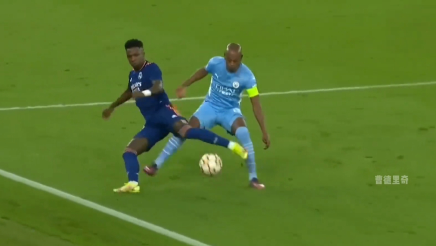 维尼修斯十佳进球，巴西新一代的领军人｜体坛记忆