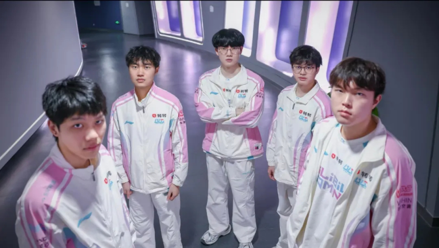 BLG零封IG，豪取四连胜，K皇第一身价心服口服，除了贵，都是优点