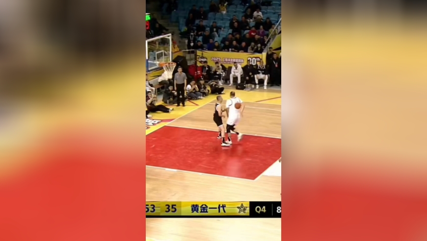 体坛记忆｜中国男篮教练组“内讧”，郭士强造助理教练王晗进攻犯规