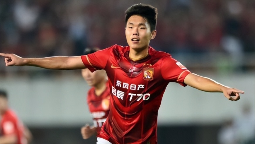 昔日恒大关系户效力河南8年，已成大腿级人物，32岁依然得到续约