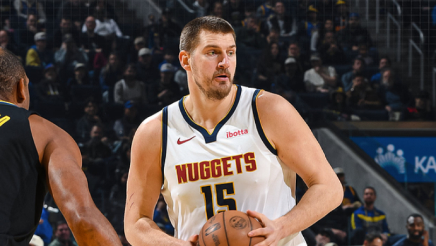 爆冷！残阵勇士完胜掘金，约基奇空砍35分20板12助，波杰末节爆发