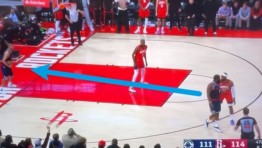 快船致命失误谁该背锅？哈登不接球情有可原，拿着1500万输球还笑