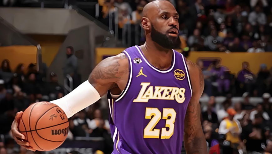 包办湖人前23分，轰历史最老三双，41岁詹姆斯还在创造奇迹 | 主打星