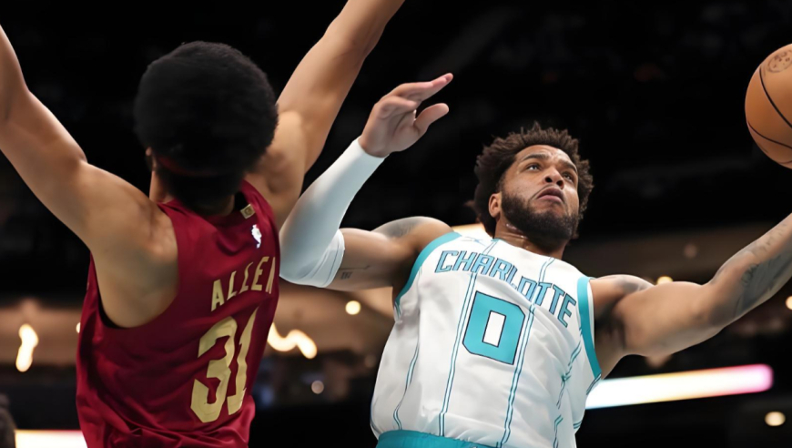 黄蜂骑士末节生死时刻：骑士连拿4分掌握主动 米勒超远三分拖入加时