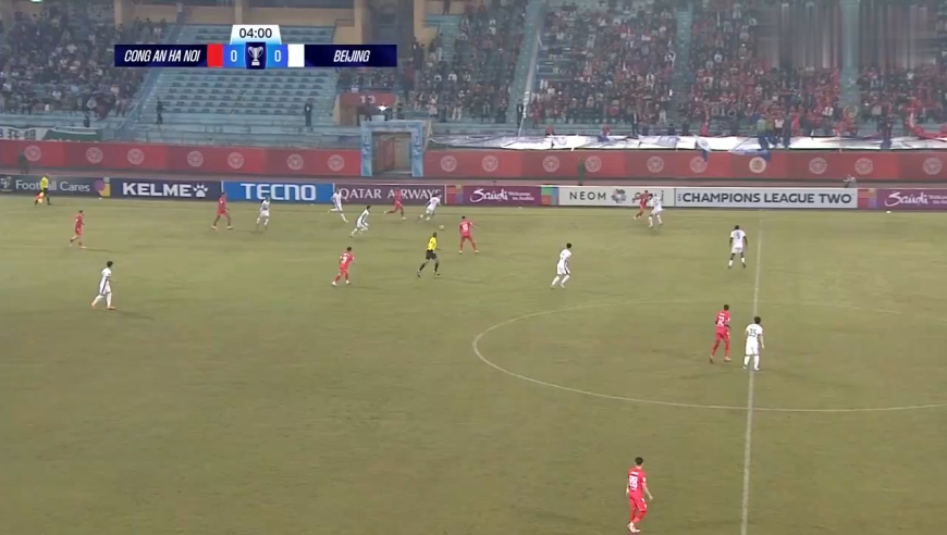 打起来了！北京国安第90分钟遭河内公安绝杀，双方爆发大规模冲突