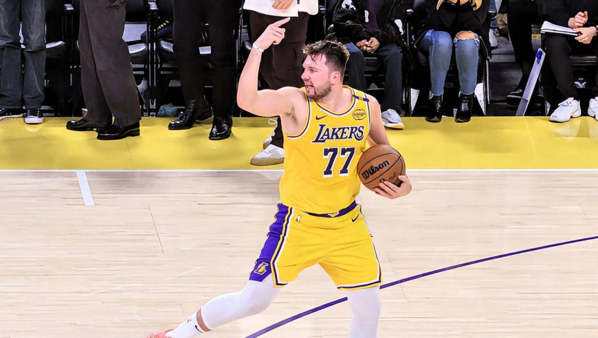 数说真相｜三战场均轰45.3分！东契奇现在的进攻到底是什么水平？