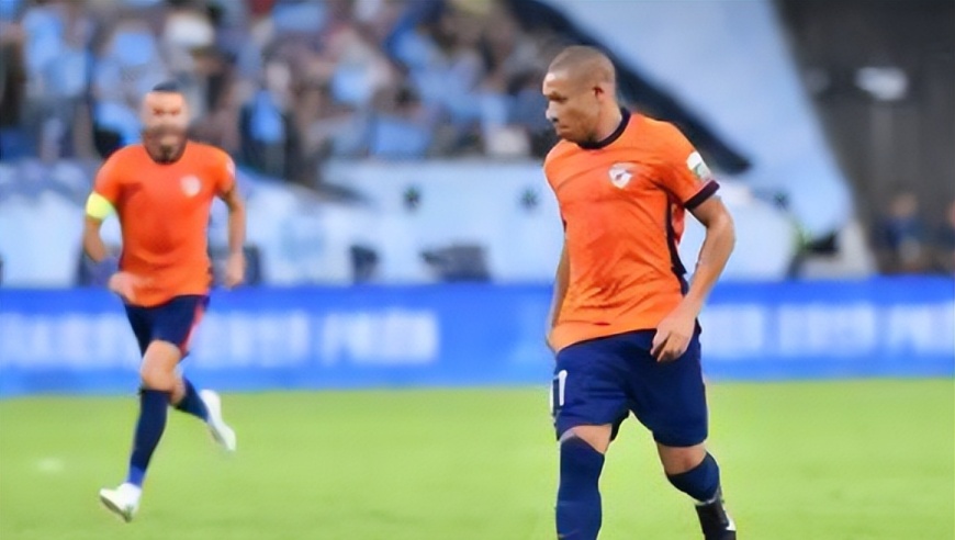 中超冬窗关闭，申花最壕，泰山队0支出，一队白捡3个宝贝争冠有戏