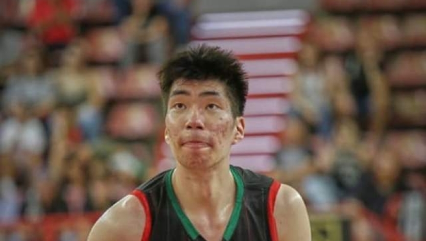 牺牲这么大？2米21男篮国手留洋月薪2000欧，放弃600万，本人确认