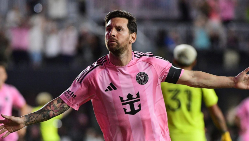 梅西太拼了！被对手撞倒后，火速爬起来5秒后1V5世界波破门