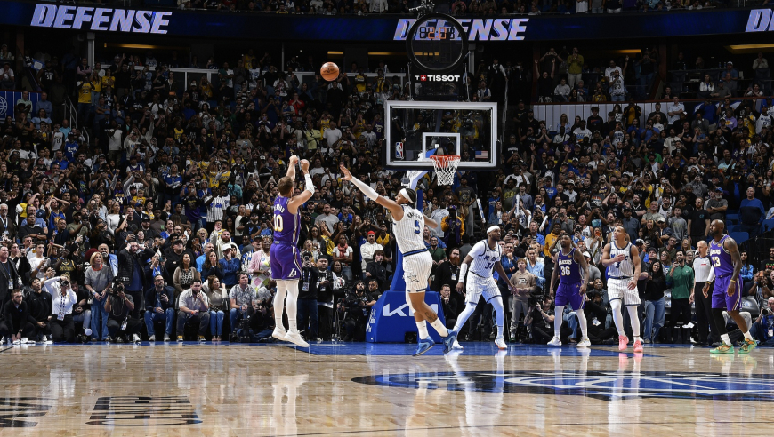 22日十佳球：阿门绝杀拯救KD 肯纳德制胜球嗨翻詹皇|Top时刻