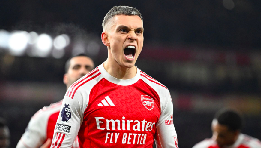 英超：阿森纳4-1终结维拉11连胜 5分领跑锁定半程冠军 特罗萨德传射