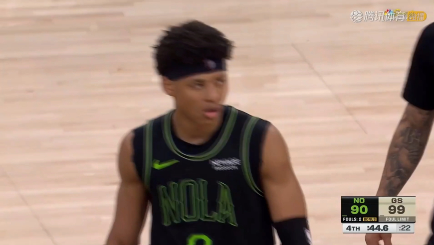 小伙子脾气还挺大！费尔斯挑衅巴特勒互喷 结果被裁判吹T驱逐