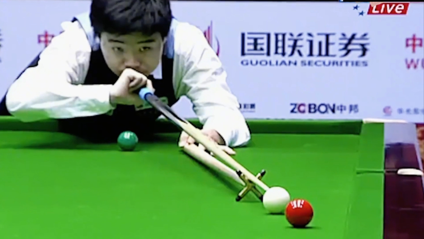 体坛记忆｜丁俊晖炸裂运气球上手六红球锁死翻盘，塞尔比佩服五体投地