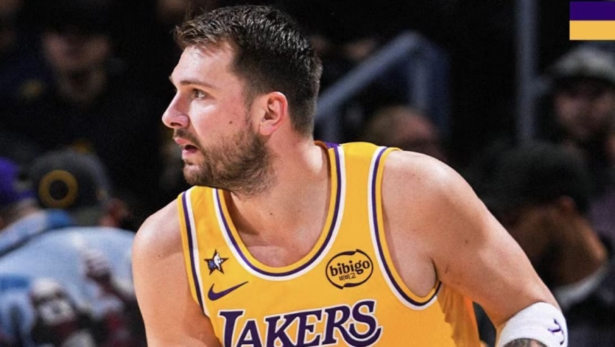 詹皇泪目！却遭老东家狂屠30分，东契奇29+5+6尽力，难耐内线被完爆